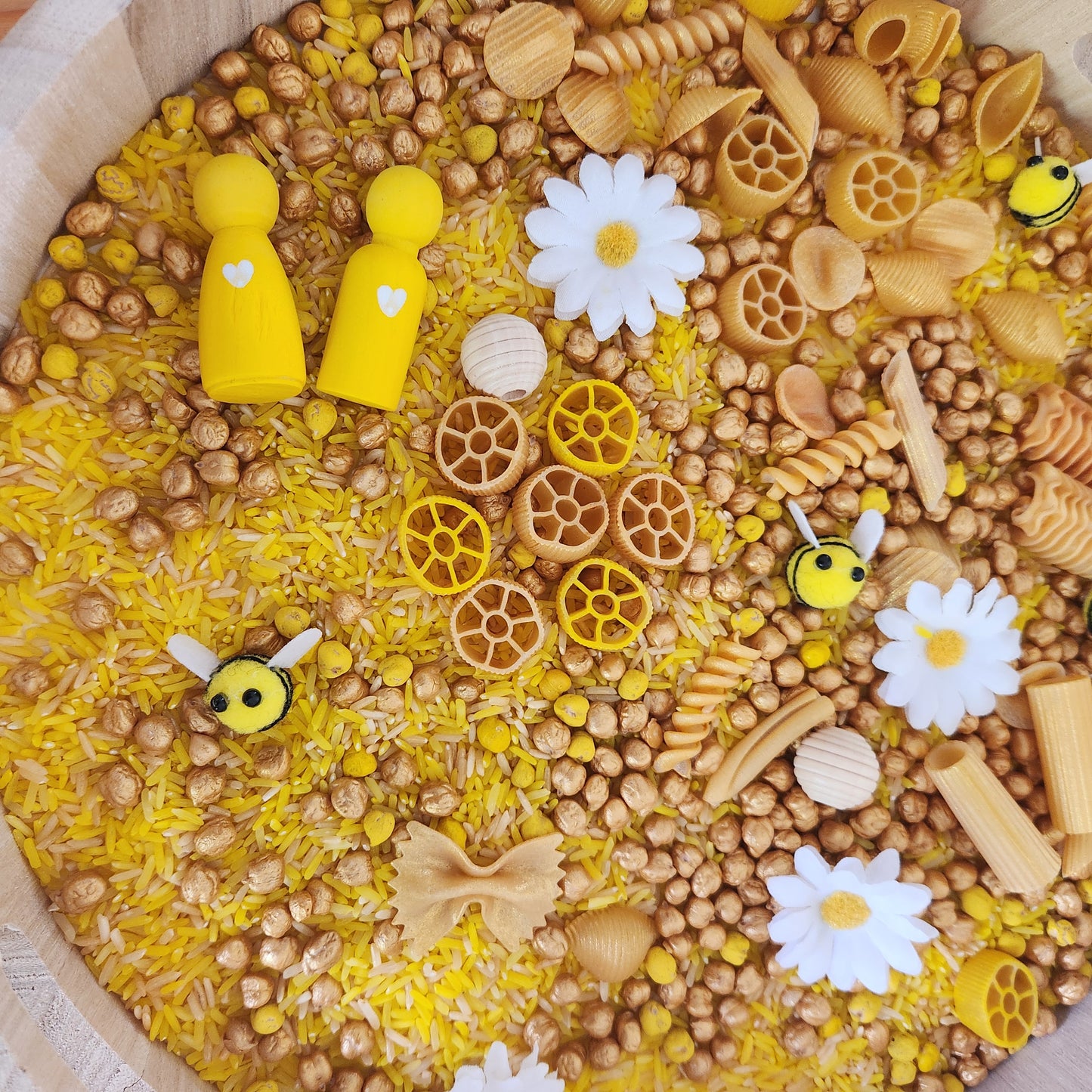 Bees Pour and Play