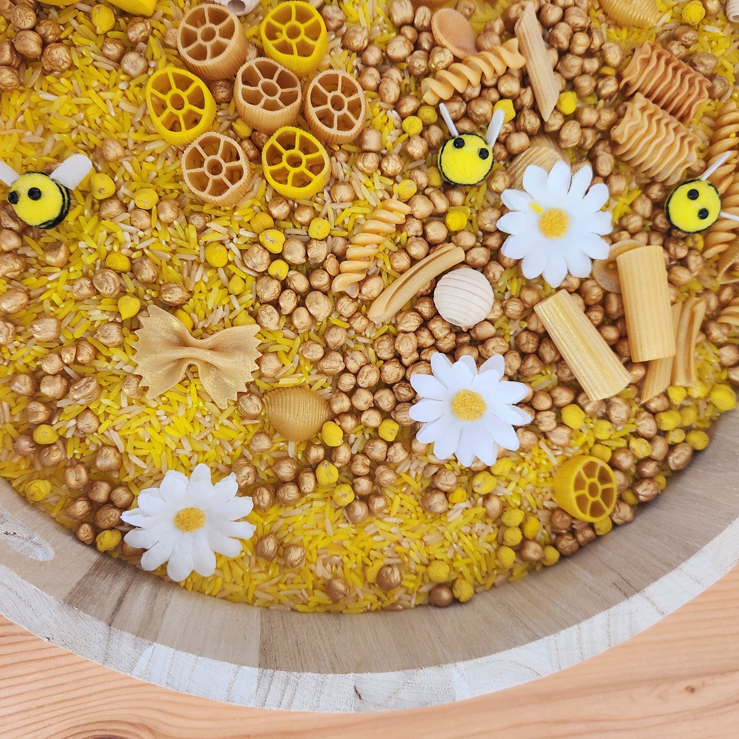 Bees Pour and Play