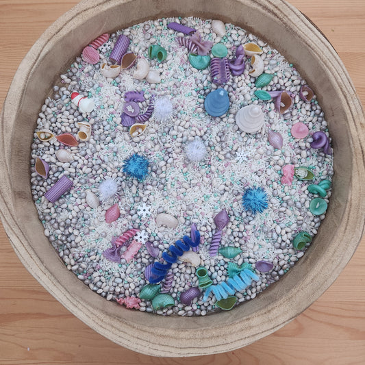 Christmas Wonderland Pour & Play