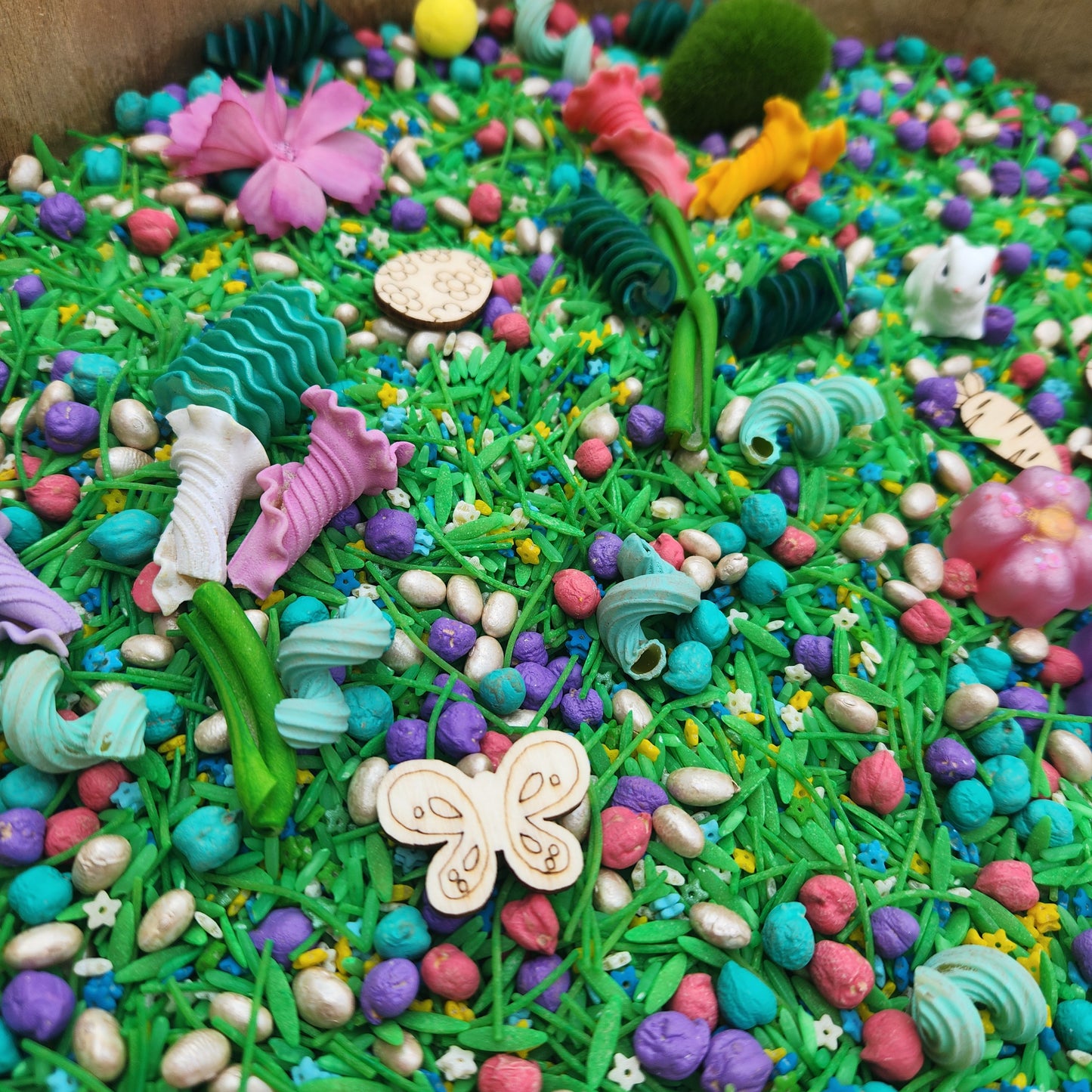 Bunny Meadow Pour and play